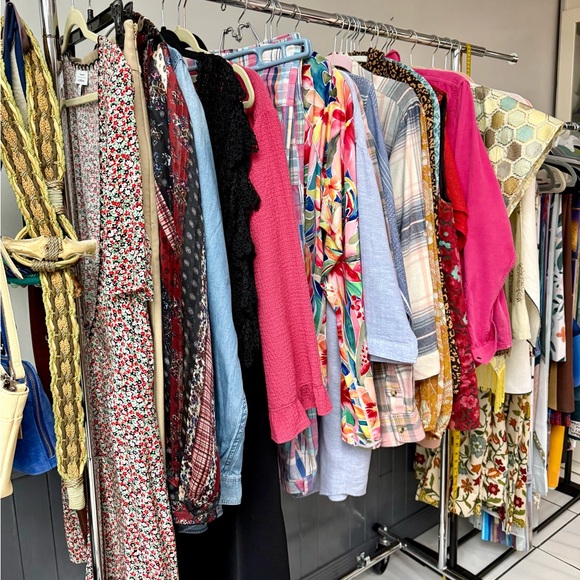 Spring Summer 2026 Collection Preview at @lisaosnow - Picture 4 of 16